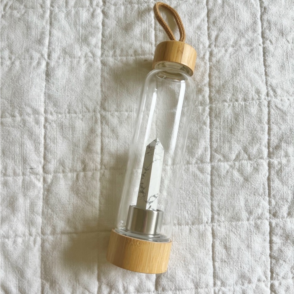 HOWLITE Crystal Bottle